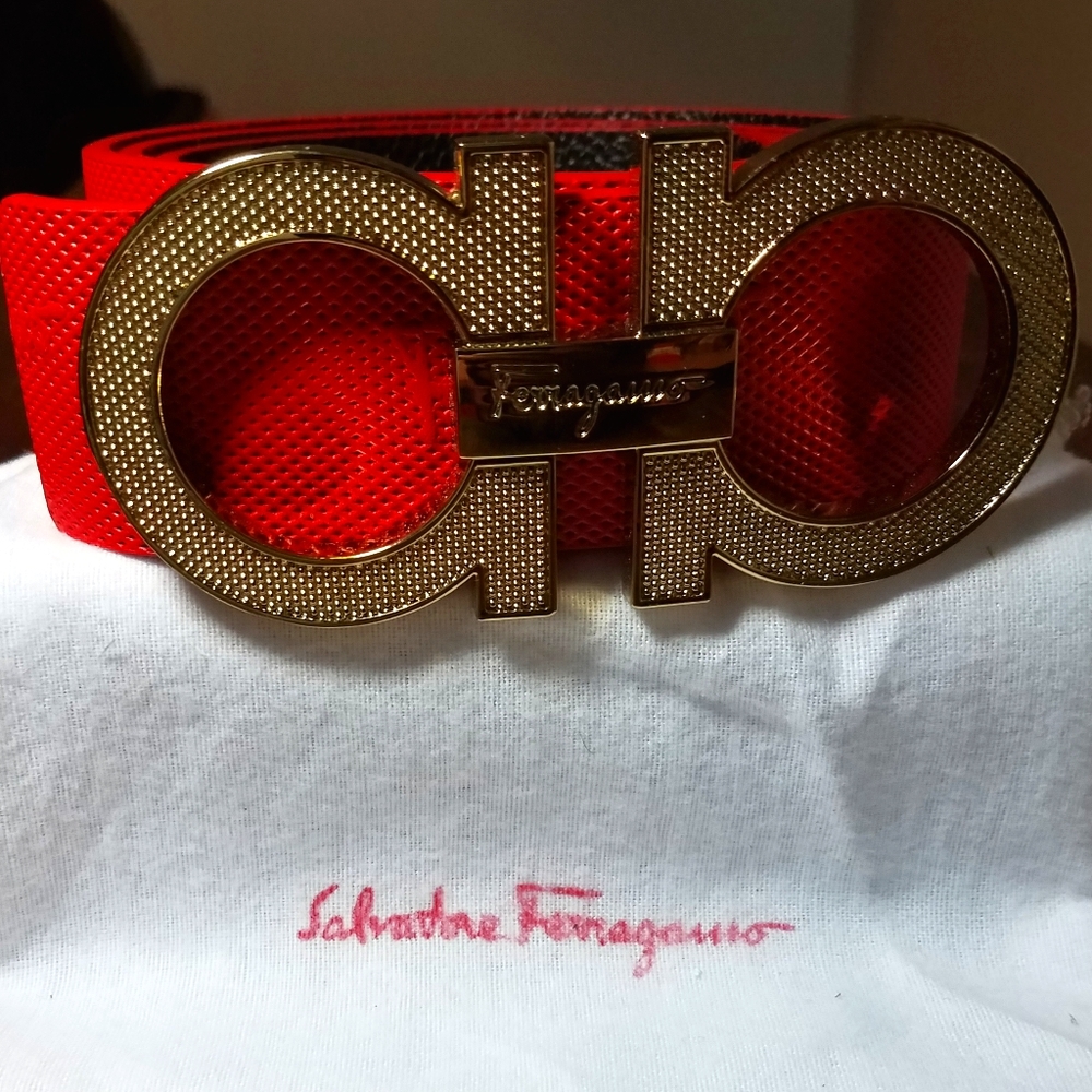 💣 STUNNING💣 Ferragamo belt